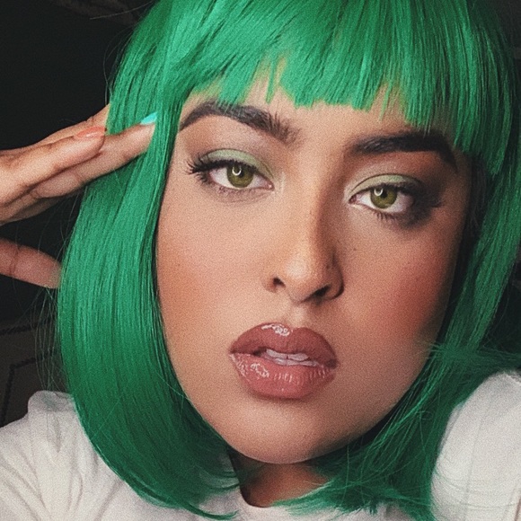 Meet your Posher, Gabrielle - Picture 1 of 1